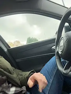 Snapshot of Public_sexyxxx chatting on 11.10.25 Public sexyxxx online show from 11.10.25