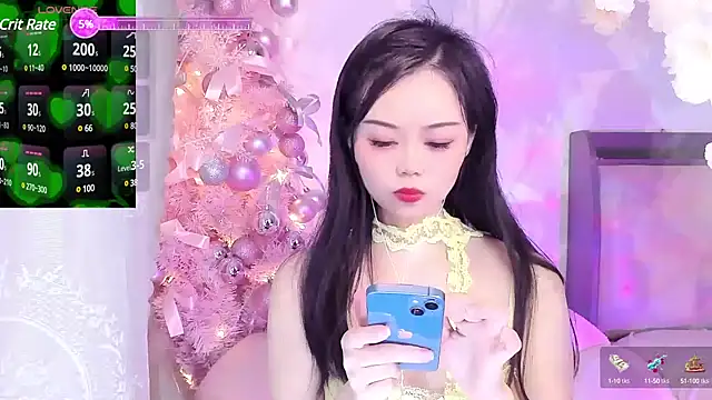 Snapshot of lilies-sweet chatting on 01.10.25 lilies-sweet online show from 01.10.25