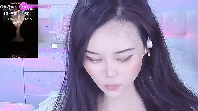 Snapshot of lilies-sweet chatting on 03.10.25 lilies-sweet online show from 03.10.25