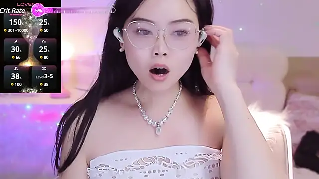 Snapshot of lilies-sweet chatting on 03.21.25 lilies-sweet online show from 03.21.25