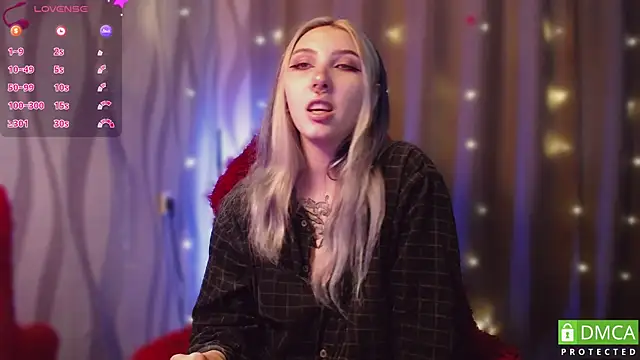 JustMeowGirl online show from 01.19.25