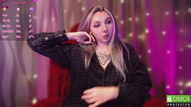 JustMeowGirl online show from 02.01.25