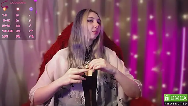 JustMeowGirl online show from 02.05.25