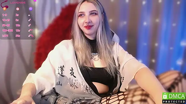 JustMeowGirl online show from 02.28.25