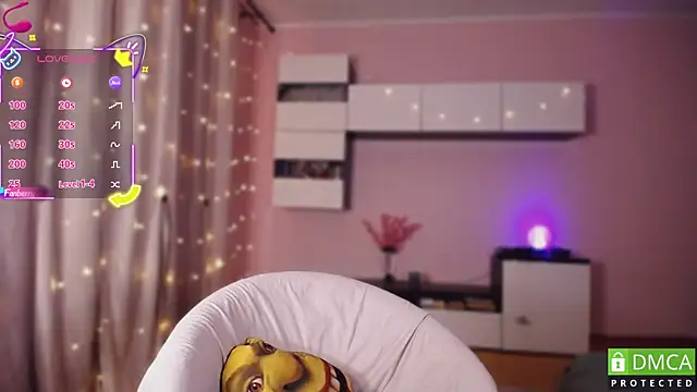 JustMeowGirl online show from 10.08.25