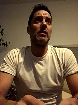 Snapshot of Romain69- chatting on 09.21.25 Romain69- online show from 09.21.25