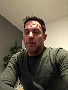 Snapshot of Romain69- chatting on 10.25.25 Romain69- online show from 10.25.25