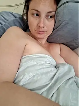 Snapshot of MilfyMrsRobinson chatting on 03.14.25 MilfyMrsRobinson online show from 03.14.25