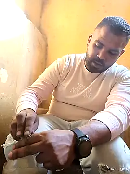 Snapshot of ListedLoin chatting on 01.07.25 ListedLoin online show from 01.07.25