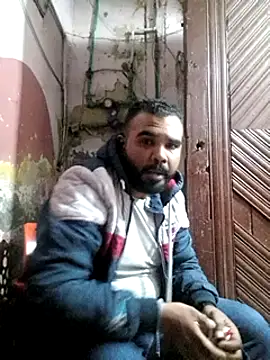 Snapshot of ListedLoin chatting on 01.18.25 ListedLoin online show from 01.18.25