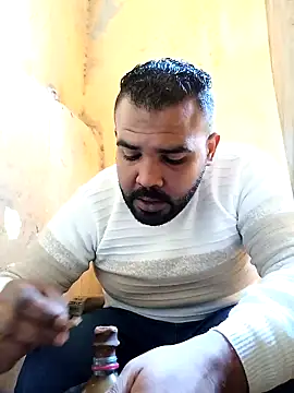 Snapshot of ListedLoin chatting on 01.30.25 ListedLoin online show from 01.30.25