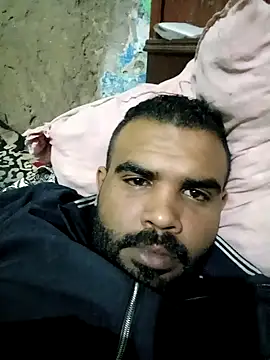 Snapshot of ListedLoin chatting on 02.01.25 ListedLoin online show from 02.01.25