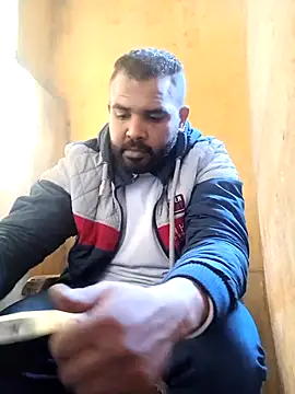 Snapshot of ListedLoin chatting on 02.12.25 ListedLoin online show from 02.12.25