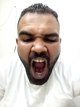 Snapshot of ListedLoin chatting on 02.17.25 ListedLoin online show from 02.17.25