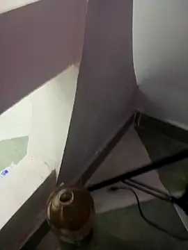 Snapshot of ListedLoin chatting on 03.06.25 ListedLoin online show from 03.06.25