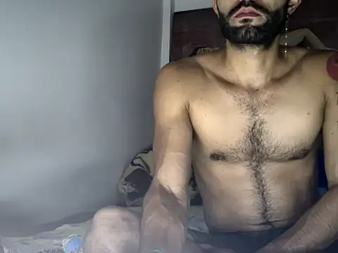 hideonbush051 online show from 11.05.25