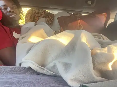 SlimeCrownzOut5 online show from 10.22.25