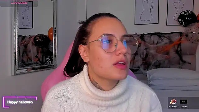 Susan-Sweet-7 online show from 10.24.25