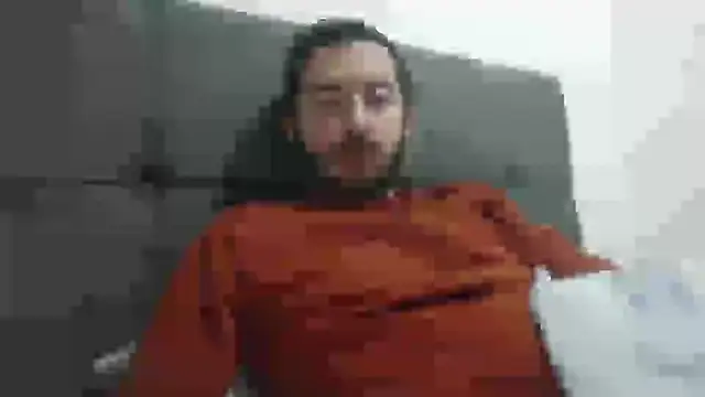 Snapshot of laynufff chatting on 12.22.24 laynufff online show from 12.22.24