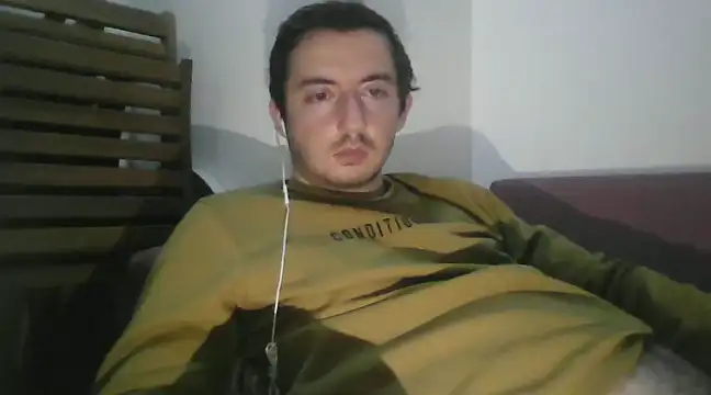 Snapshot of laynufff chatting on 01.24.25 laynufff online show from 01.24.25