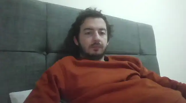 Snapshot of laynufff chatting on 02.11.25 laynufff online show from 02.11.25
