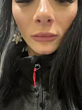 Snapshot of hrnxyygirl chatting on 12.14.24 hrnxyygirl online show from 12.14.24