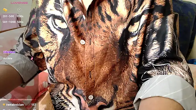 Snapshot of RoseStarr chatting on 10.03.25 RoseStarr online show from 10.03.25