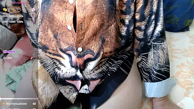 Snapshot of RoseStarr chatting on 10.13.25 RoseStarr online show from 10.13.25