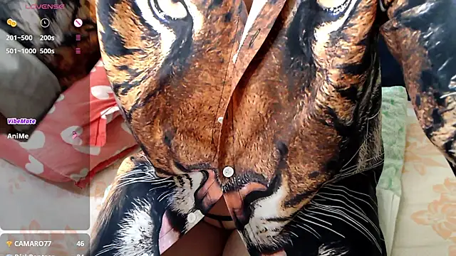 Snapshot of RoseStarr chatting on 10.17.25 RoseStarr online show from 10.17.25