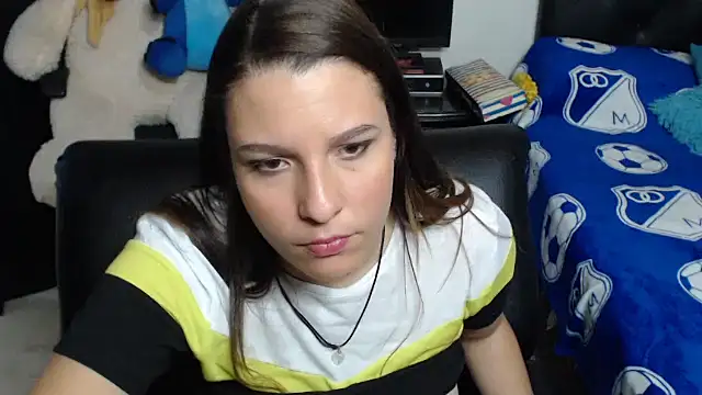 Snapshot of alexia_87 chatting on 01.19.25 alexia 87 online show from 01.19.25