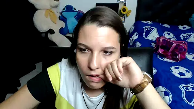 Snapshot of alexia_87 chatting on 01.20.25 alexia 87 online show from 01.20.25