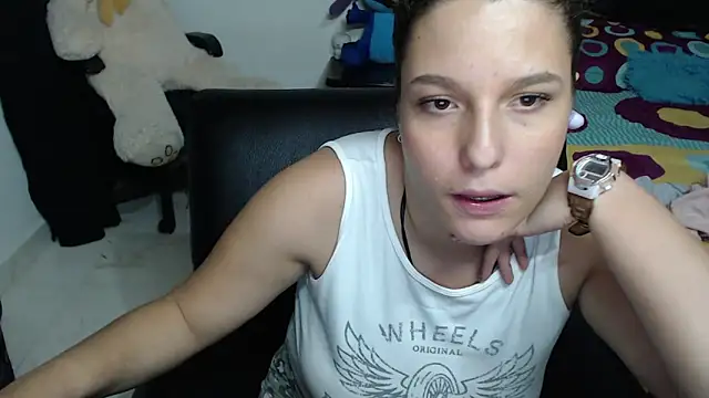 Snapshot of alexia_87 chatting on 01.26.25 alexia 87 online show from 01.26.25
