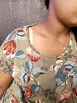 Snapshot of Divya_girl chatting on 02.09.25 Divya girl online show from 02.09.25