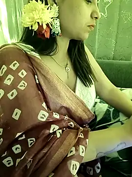 Snapshot of Divya_girl chatting on 02.16.25 Divya girl online show from 02.16.25