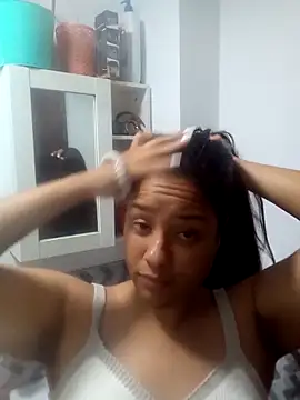 Snapshot of EAAM1 chatting on 10.17.25 EAAM1 online show from 10.17.25