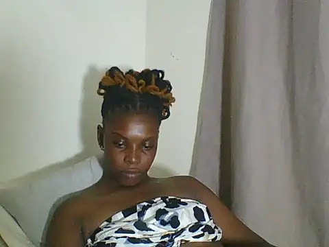 Snapshot of Blacksweetbeb chatting on 01.29.25 Blacksweetbeb online show from 01.29.25