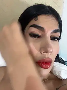 Snapshot of saragill323 chatting on 12.19.24 saragill323 online show from 12.19.24