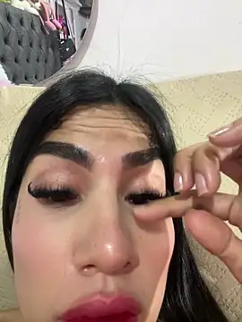 Snapshot of saragill323 chatting on 02.01.25 saragill323 online show from 02.01.25