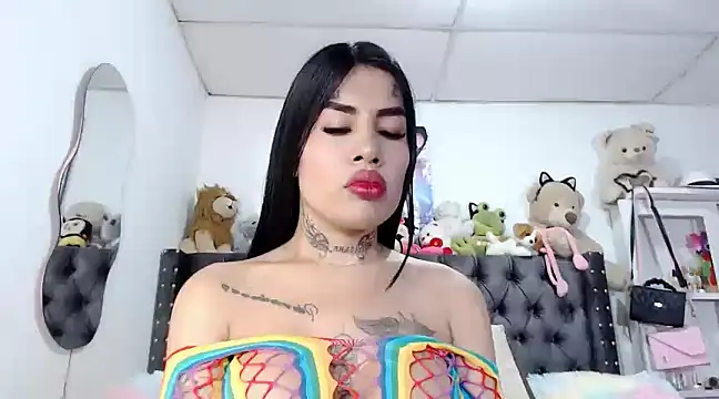 Snapshot of saragill323 chatting on 02.04.25 saragill323 online show from 02.04.25