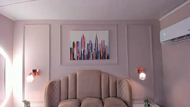 Snapshot of aria_greco chatting on 02.02.25 aria greco online show from 02.02.25