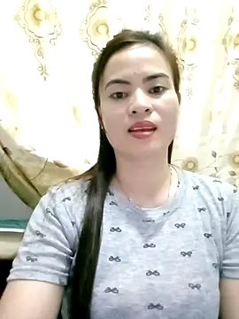 Snapshot of NgocQuyen2K chatting on 03.04.25 NgocQuyen2K online show from 03.04.25