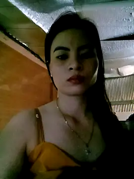 Snapshot of NgocQuyen2K chatting on 03.12.25 NgocQuyen2K online show from 03.12.25