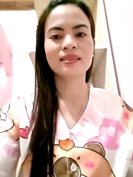 Snapshot of NgocQuyen2K chatting on 03.17.25 NgocQuyen2K online show from 03.17.25