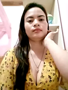 Snapshot of NgocQuyen2K chatting on 03.21.25 NgocQuyen2K online show from 03.21.25