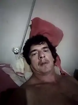 Snapshot of Marobronco chatting on 02.22.25 Marobronco online show from 02.22.25