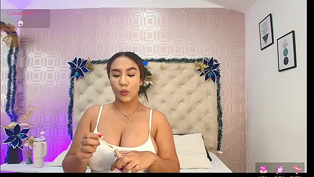 Sara Desire online show from 01.06.25