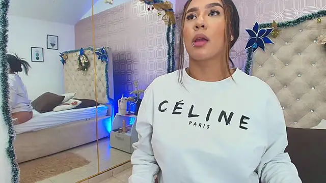 Sara Desire online show from 01.09.25