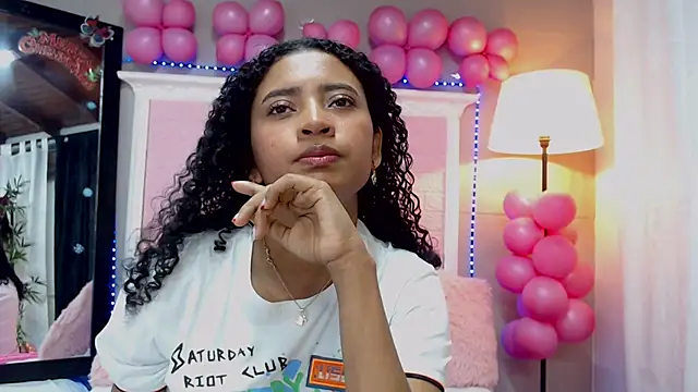 Snapshot of JessyZoe chatting on 02.03.25 JessyZoe online show from 02.03.25