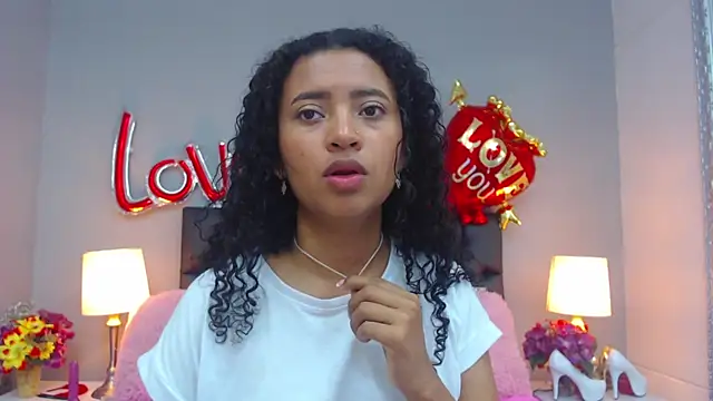 Snapshot of JessyZoe chatting on 02.17.25 JessyZoe online show from 02.17.25