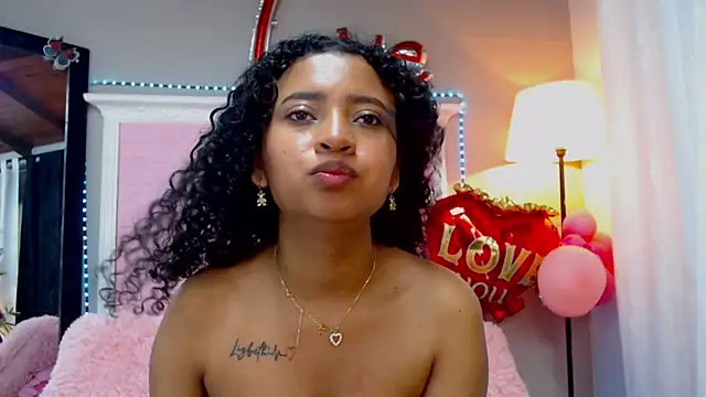 Snapshot of JessyZoe chatting on 03.05.25 JessyZoe online show from 03.05.25